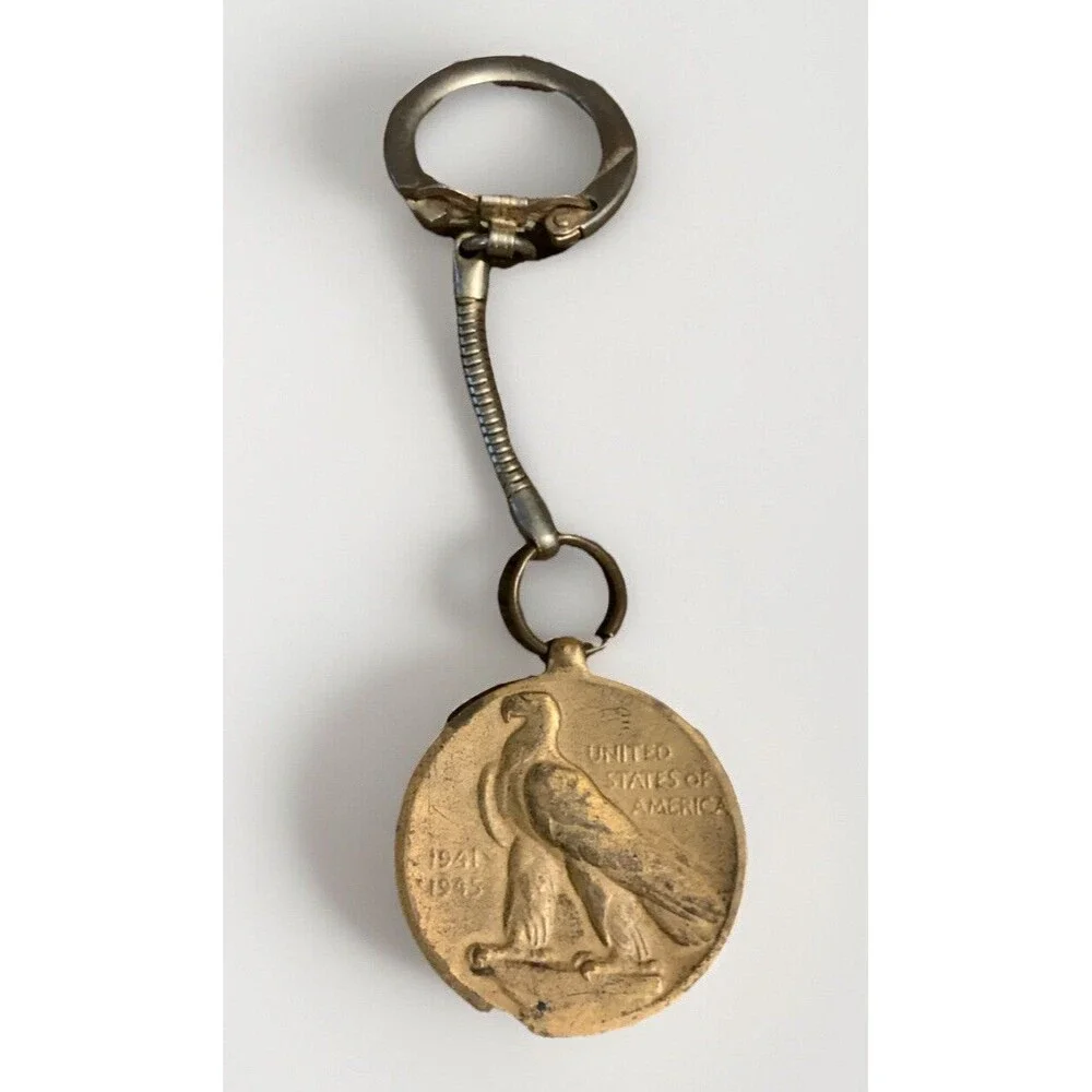 WW II Asiatic Pacific Campaign Military Medal - Keychain - Brass